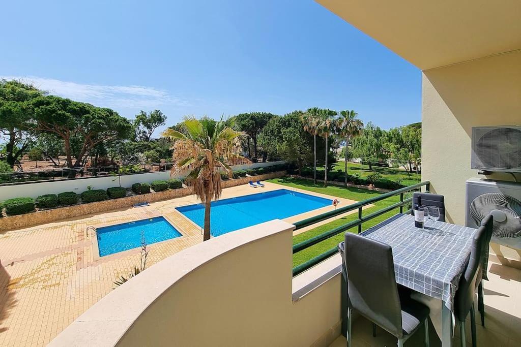 Apartment Sea Beside
